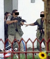 Operátori DEVGRU zachytení pri prestrelke s útočníkmi na prezidenta Afganistanu.