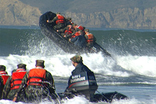 SEALs vycvik proti vlnam